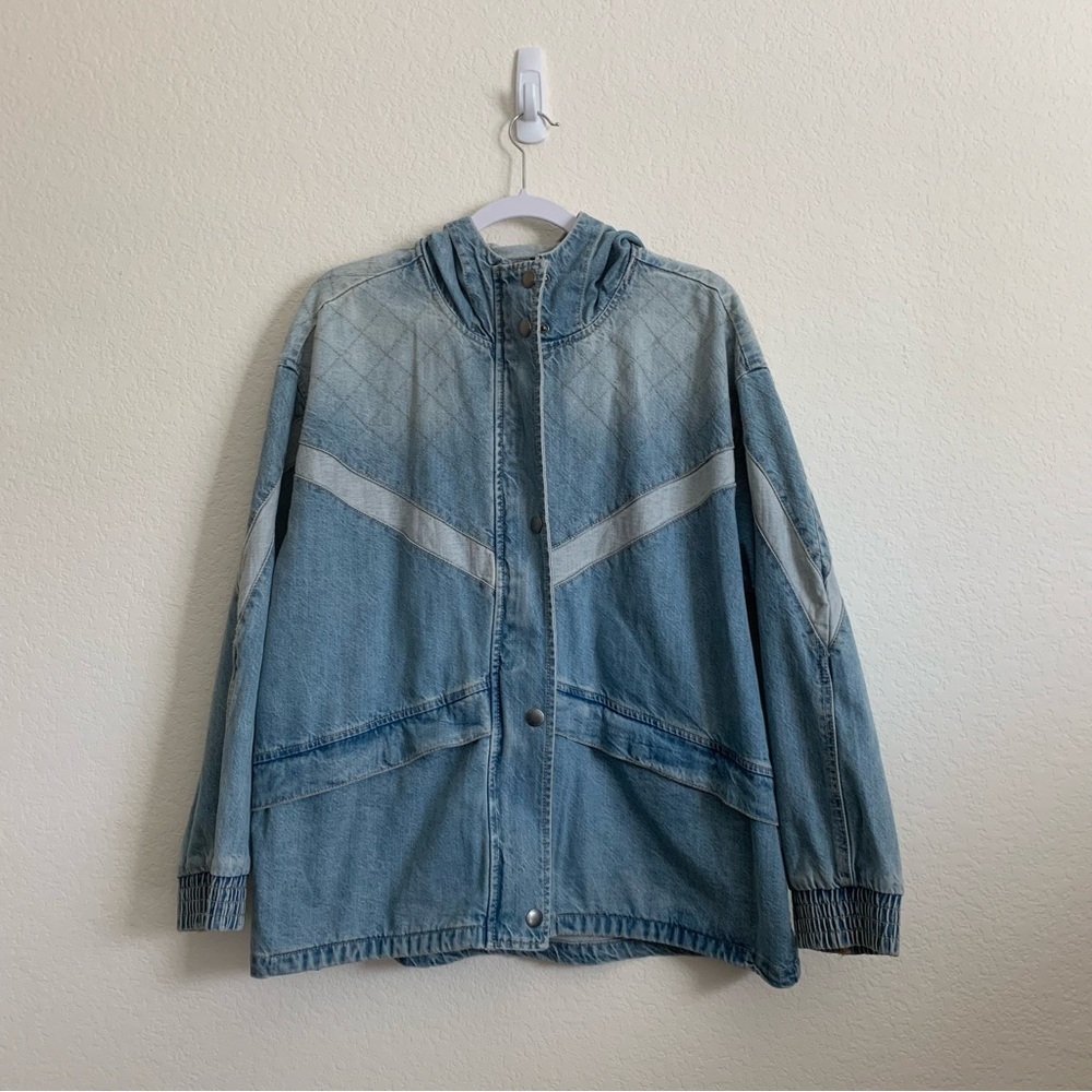 American Eagle women’s blue full zip hooded denim jacket L